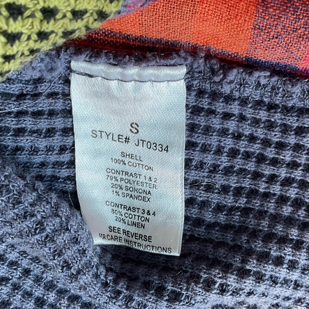 Oli & Hali Patchwork Lightly Distressed Daisy Knit Top w Multicolor Trim SzS $50 - Picture 10 of 11